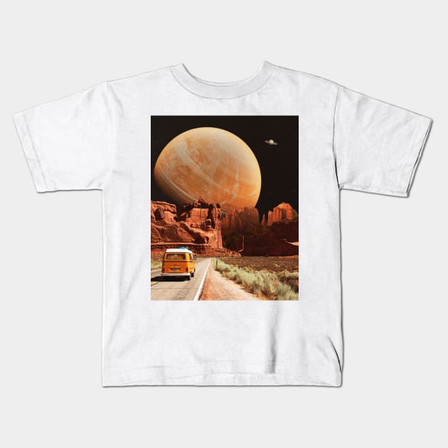 DESERT TRIP. Kids T-Shirt by LFHCS